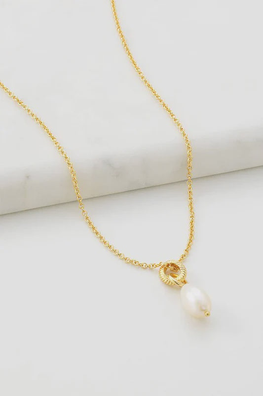 Eliza Scalloped Flat - Gold